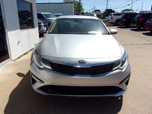 Used 2019 Kia Optima LX image 4
