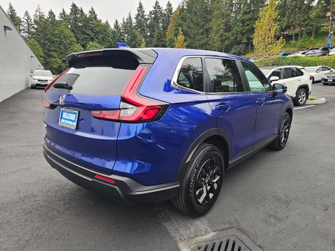 Used 2025 Honda CR-V LX image 7