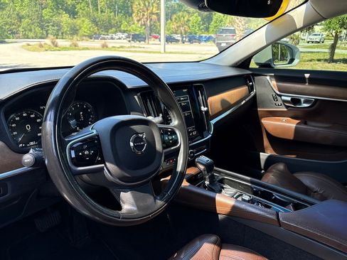 Used 2018 Volvo S90 T6 Inscription w/ Convenience Package AWD/4WD image 6