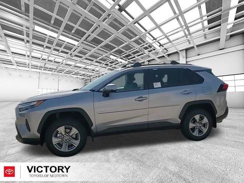 Used 2025 Toyota RAV4 XLE image 6