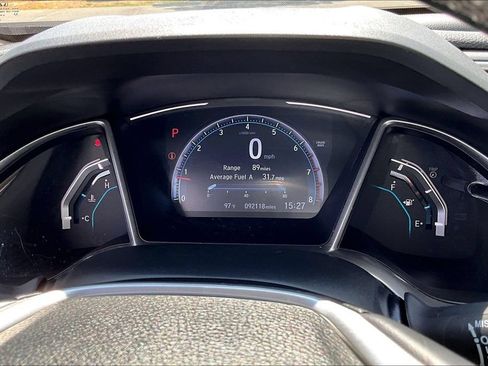 Used 2018 Honda Civic EX-L image 10
