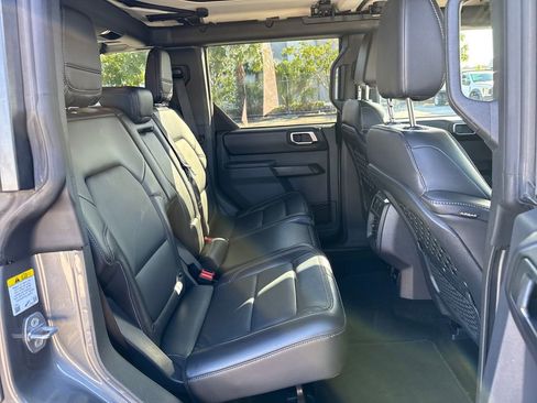 Certified 2025 Ford Bronco Badlands image 28