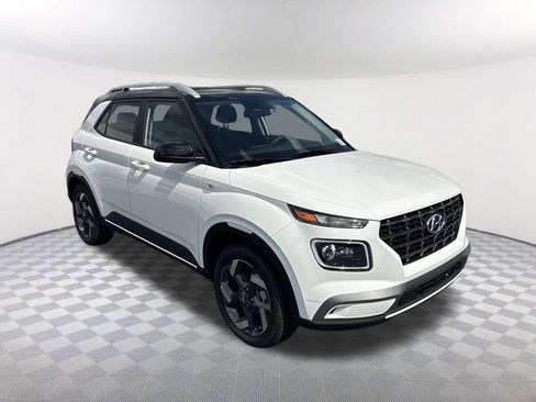 New 2025 Hyundai Venue Limited FWD image 3