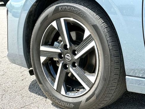 Used 2025 Nissan Sentra SV image 11