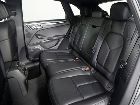 New 2026 Porsche Macan AWD/4WD image 35
