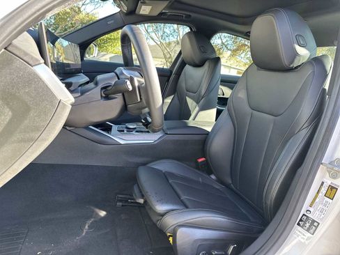 Used 2025 BMW 330i xDrive Sedan image 15