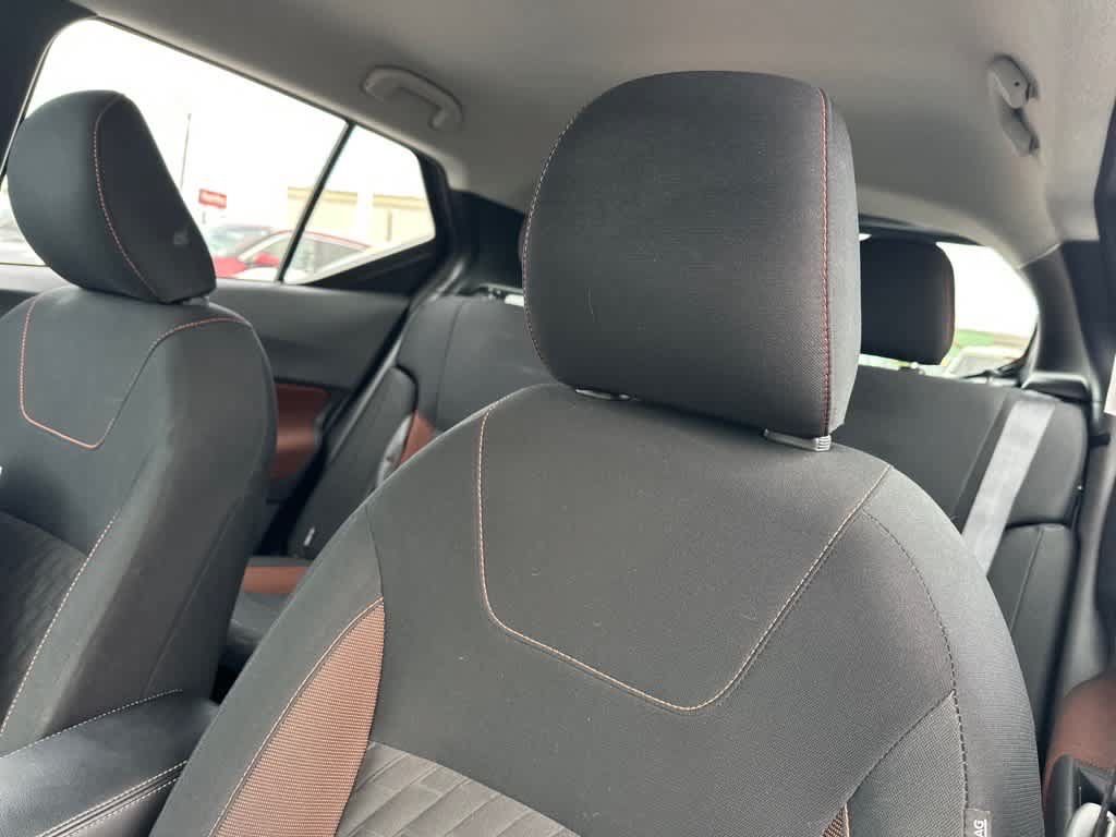 Used 2024 Nissan Kicks SR FWD image 15