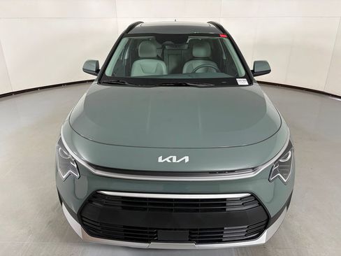 New 2026 Kia Niro EX w/ EX Premium Package FWD image 2