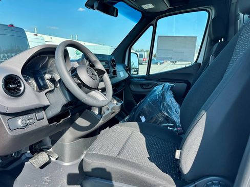 New 2026 Mercedes-Benz Sprinter 2500 image 9