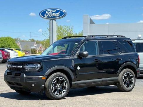 Used 2025 Ford Bronco Sport Outer Banks w/ Outer Banks Tech Package+ AWD/4WD image 44