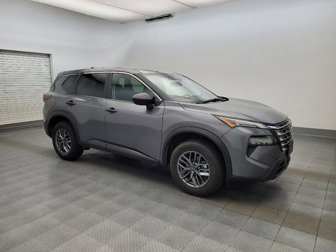 Used 2024 Nissan Rogue S AWD/4WD image 11