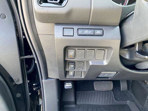 New 2026 Nissan Frontier SV image 13