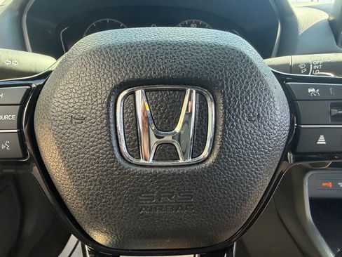 Used 2023 Honda Civic Sport image 29