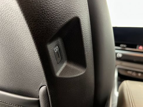 Used 2026 Kia Carnival LXS FWD image 25