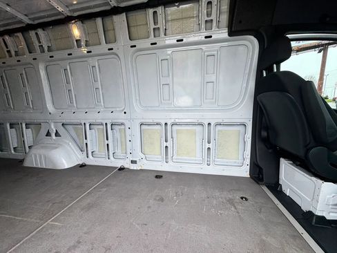 Used 2023 Mercedes-Benz Sprinter 2500 image 23