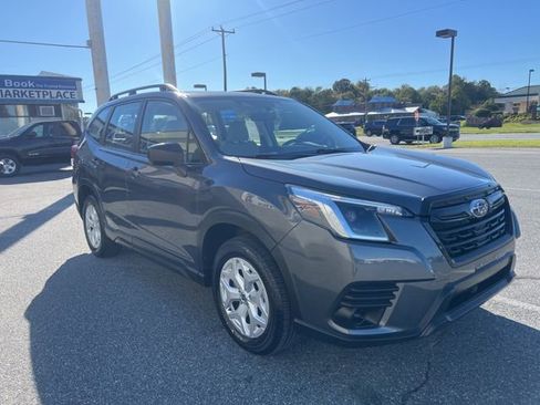 Used 2022 Subaru Forester image 8