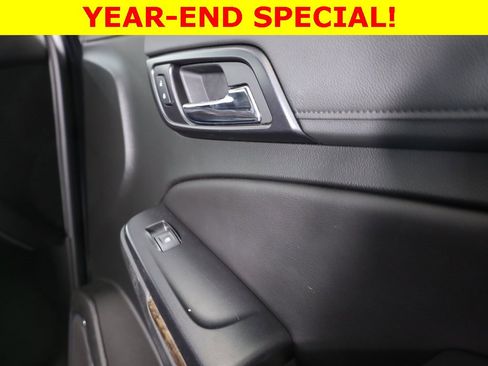 Used 2018 Chevrolet Suburban LT image 48