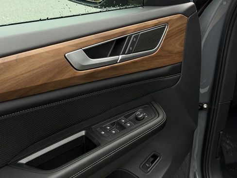 New 2026 Volkswagen Atlas SE image 19