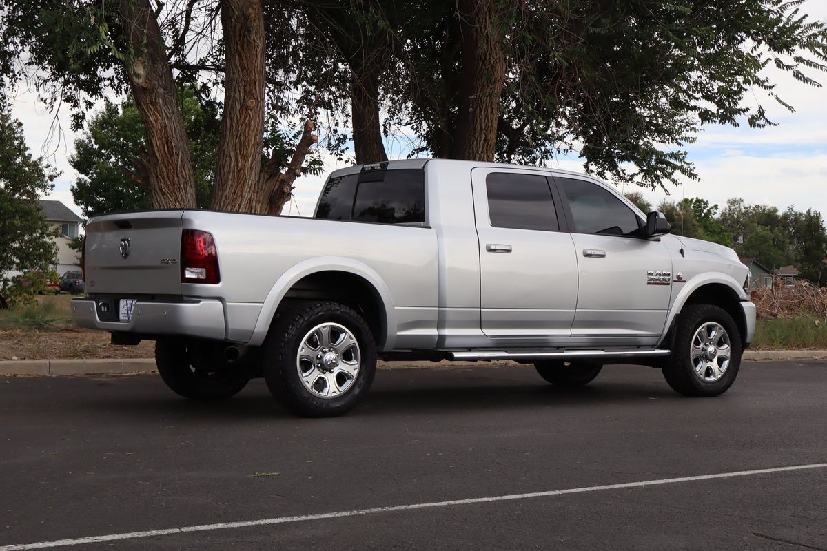 Used 2018 RAM 3500 Laramie w/ Sport Appearance Group AWD/4WD image 5