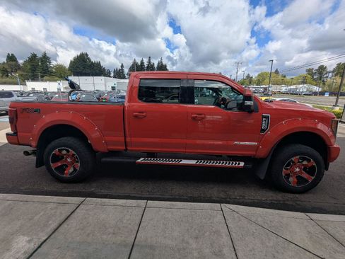 Used 2019 Ford F250 Lariat w/ Lariat Ultimate Package AWD/4WD image 7