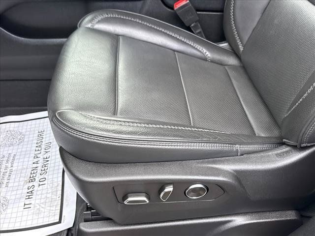 Certified 2025 GMC Yukon Denali AWD/4WD image 21