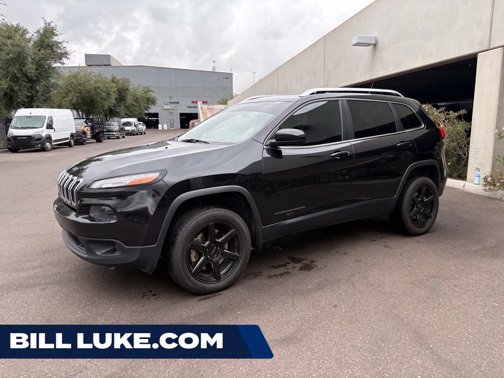 Used 2014 Jeep Cherokee Latitude w/ Trailer Tow Group AWD/4WD image 1