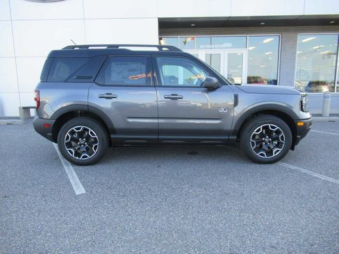 New 2025 Ford Bronco Sport Outer Banks w/ Outer Banks Tech Package+ image 4