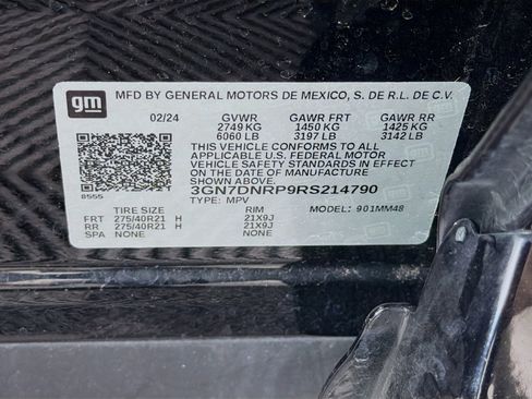 Used 2024 Chevrolet Equinox EV RS FWD image 12
