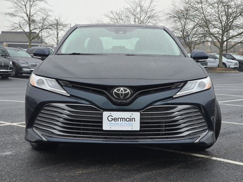Used 2020 Toyota Camry XLE image 13