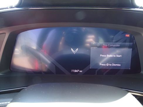 Used 2021 Chevrolet Corvette Stingray Coupe w/ Z51 Performance Package RWD image 15