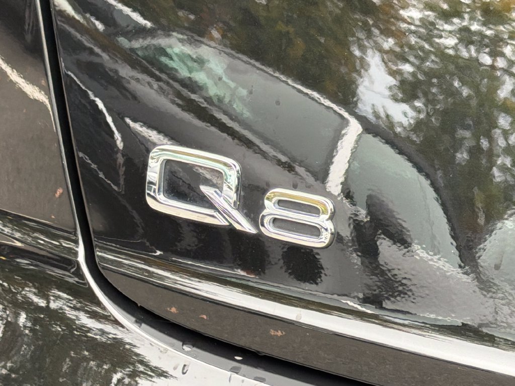 Used 2023 Audi Q8 Premium Plus AWD/4WD image 25