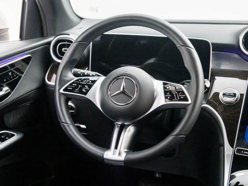 Certified 2025 Mercedes-Benz GLC 300 4MATIC image 11