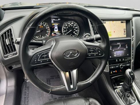 Used 2022 INFINITI Q60 3.0t Luxe w/ Essential Package RWD image 13