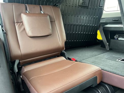 Used 2023 Toyota 4Runner Limited image 36