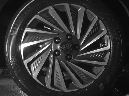 Used 2025 Hyundai Sonata SEL FWD image 18