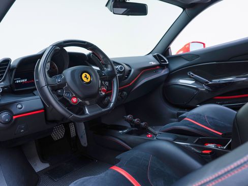 Used 2020 Ferrari 488 Pista Coupe RWD image 57