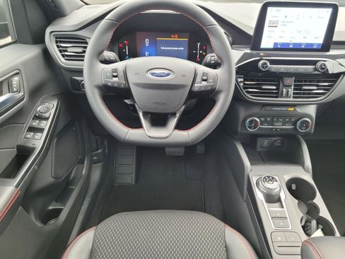 Used 2025 Ford Escape ST-Line image 16