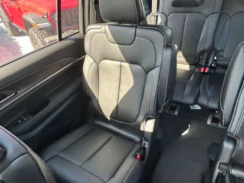New 2024 Jeep Grand Cherokee L Limited w/ Black Appearance Package RWD image 9