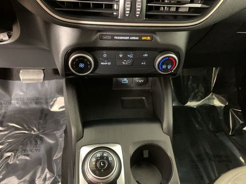 Certified 2022 Ford Escape SE AWD/4WD image 23