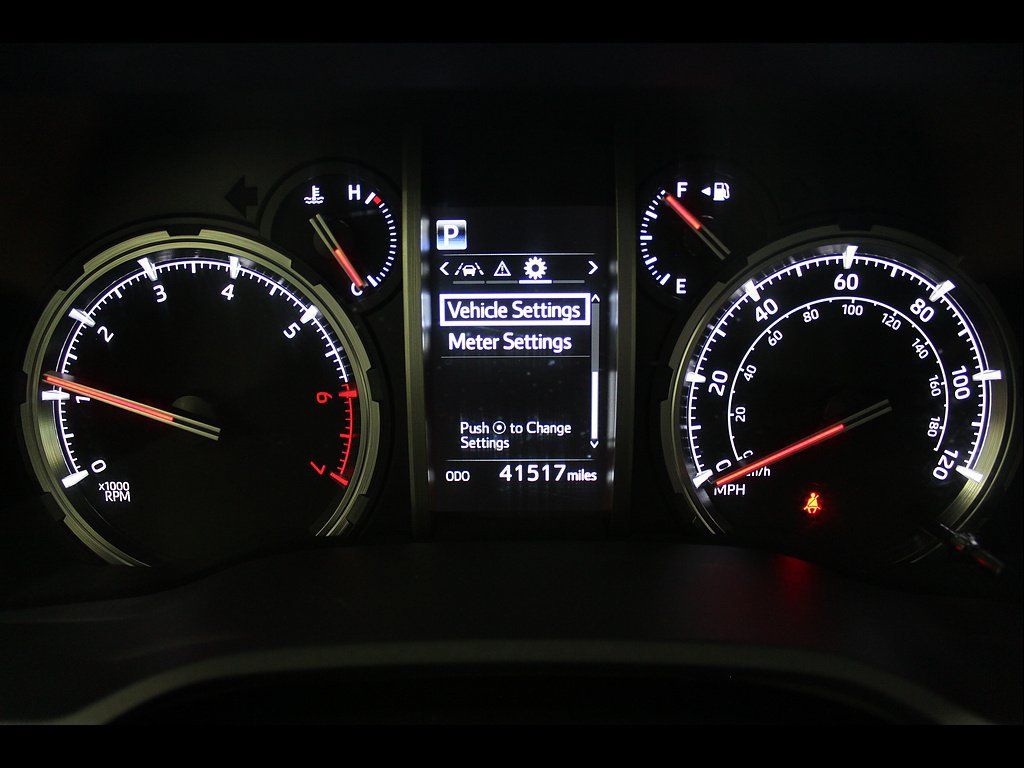 Used 2024 Toyota 4Runner TRD Off-Road Premium AWD/4WD image 32