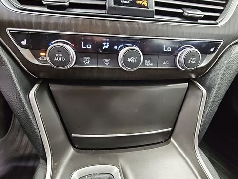 Used 2020 Honda Accord EX image 19