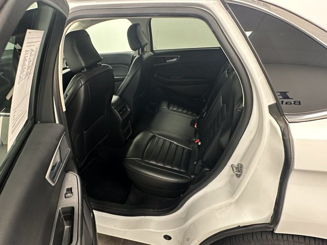 Used 2024 Ford Edge SEL AWD/4WD image 16