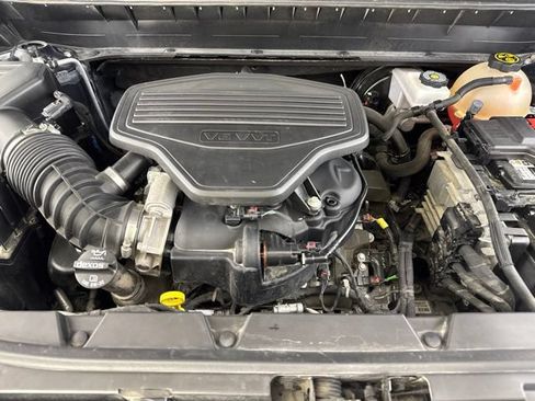 Used 2021 GMC Acadia SLT AWD/4WD image 20