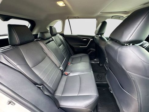 Used 2022 Toyota RAV4 Limited image 29
