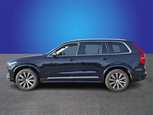 Used 2023 Volvo XC90 B6 Plus image 7