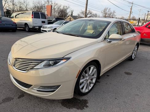 Used 2015 Lincoln MKZ Hybrid w/ Equipment Group 202A Reserve FWD image 2