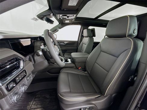 New 2026 GMC Yukon XL Elevation w/ Elevation Premium Package AWD/4WD image 16