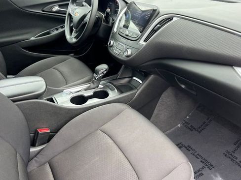 Used 2023 Chevrolet Malibu LT FWD image 20