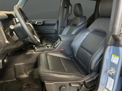 New 2025 Ford Bronco Badlands AWD/4WD image 4