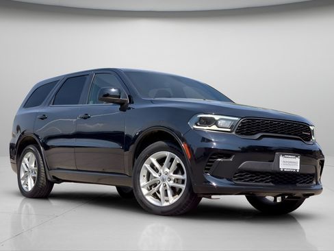 Used 2023 Dodge Durango GT AWD/4WD image 2